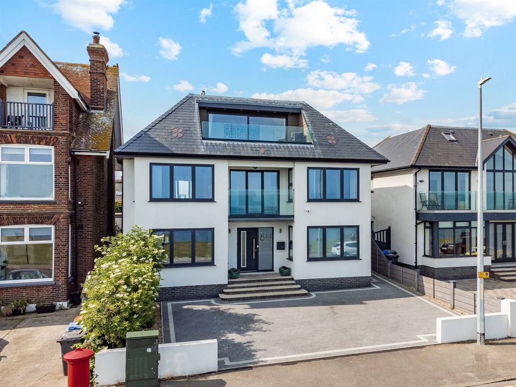 Property photo 1 of 53