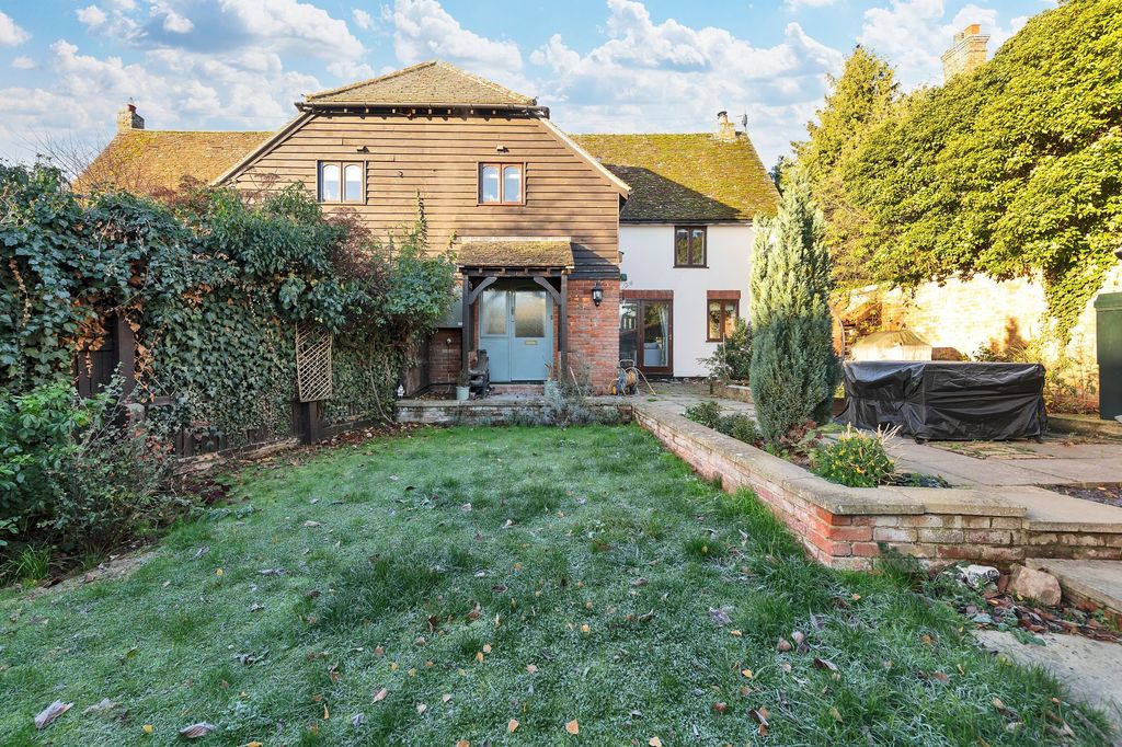 Property photo 1 of 18