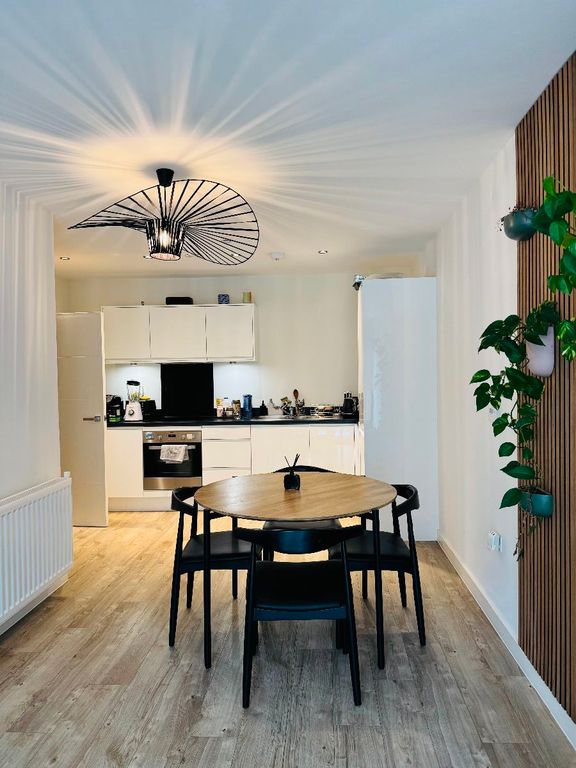 Property photo 3 of 4