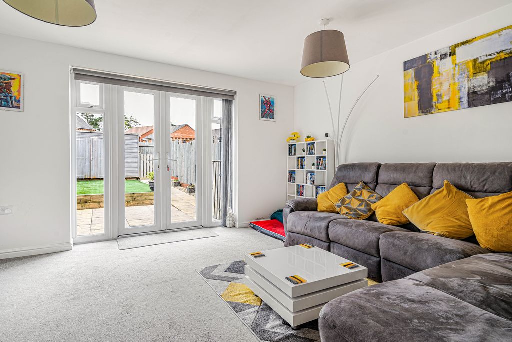 Property photo 2 of 18 16_77995