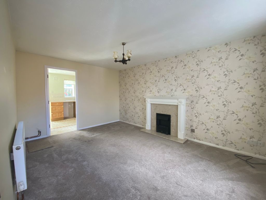 Property photo 3 of 28