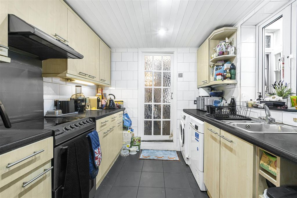 Property photo 3 of 31 3