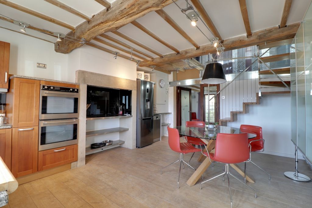 Property photo 3 of 24 Kitchen Diner