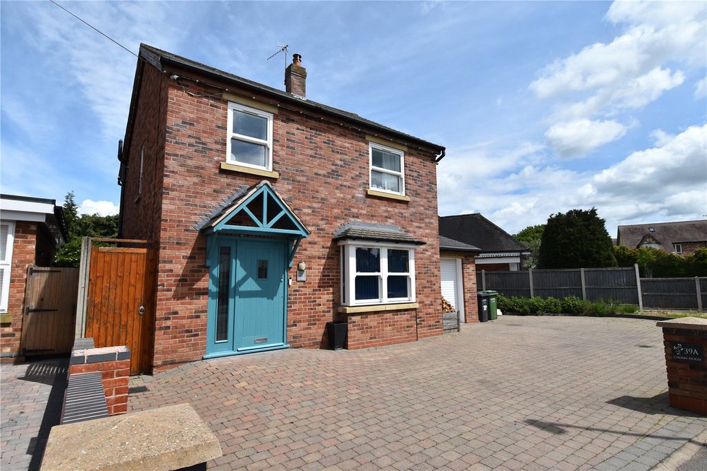 Property photo 1 of 33 Picture No. 48