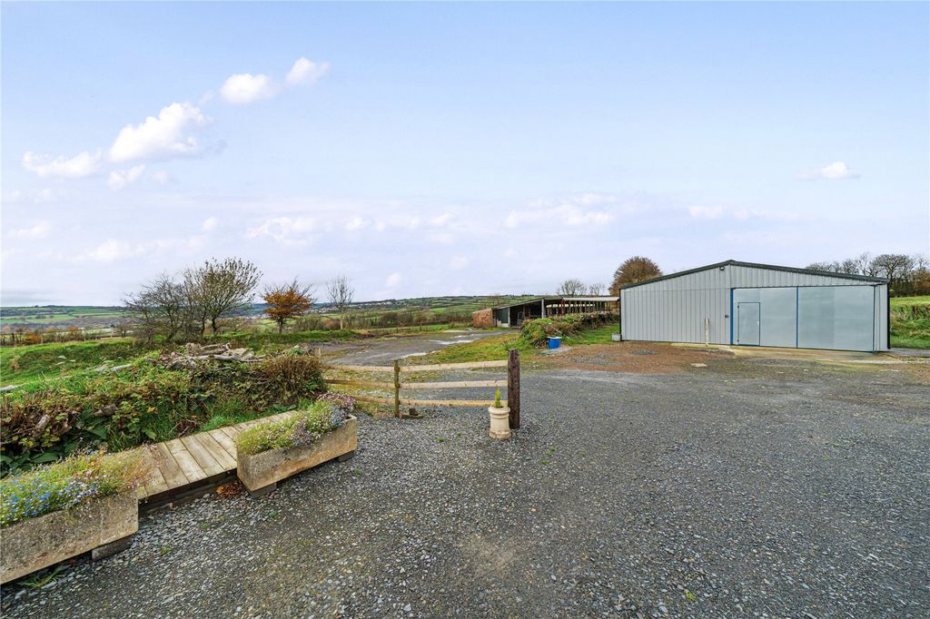 Property photo 3 of 27 Picture No. 24