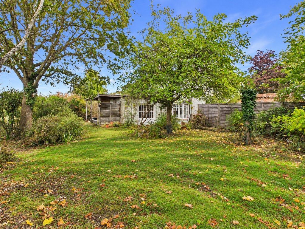 Property photo 2 of 15 Garden
