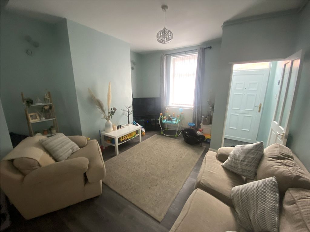 Property photo 2 of 11 Picture No. 10