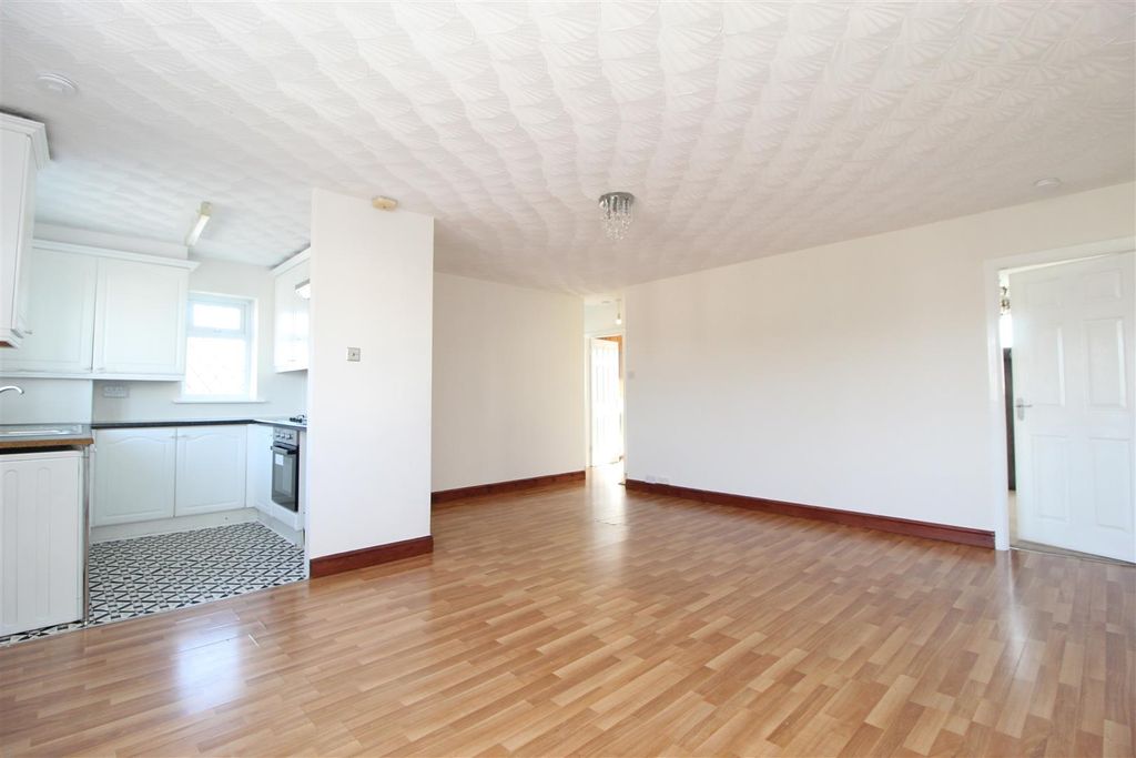 Property photo 3 of 9 Img_2569.Jpg