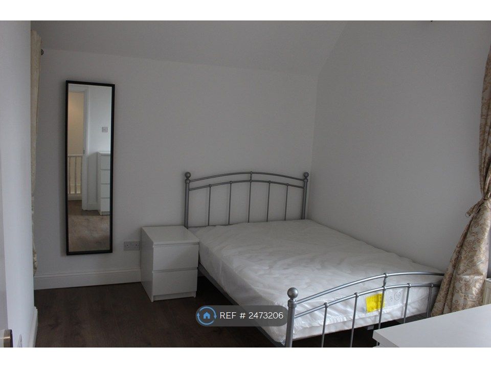 Property photo 2 of 6