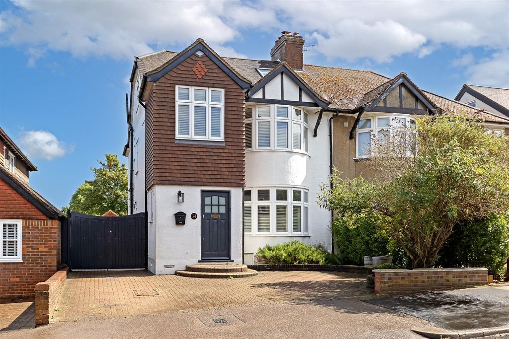Property photo 1 of 26 34Seymourroad-10.Jpg