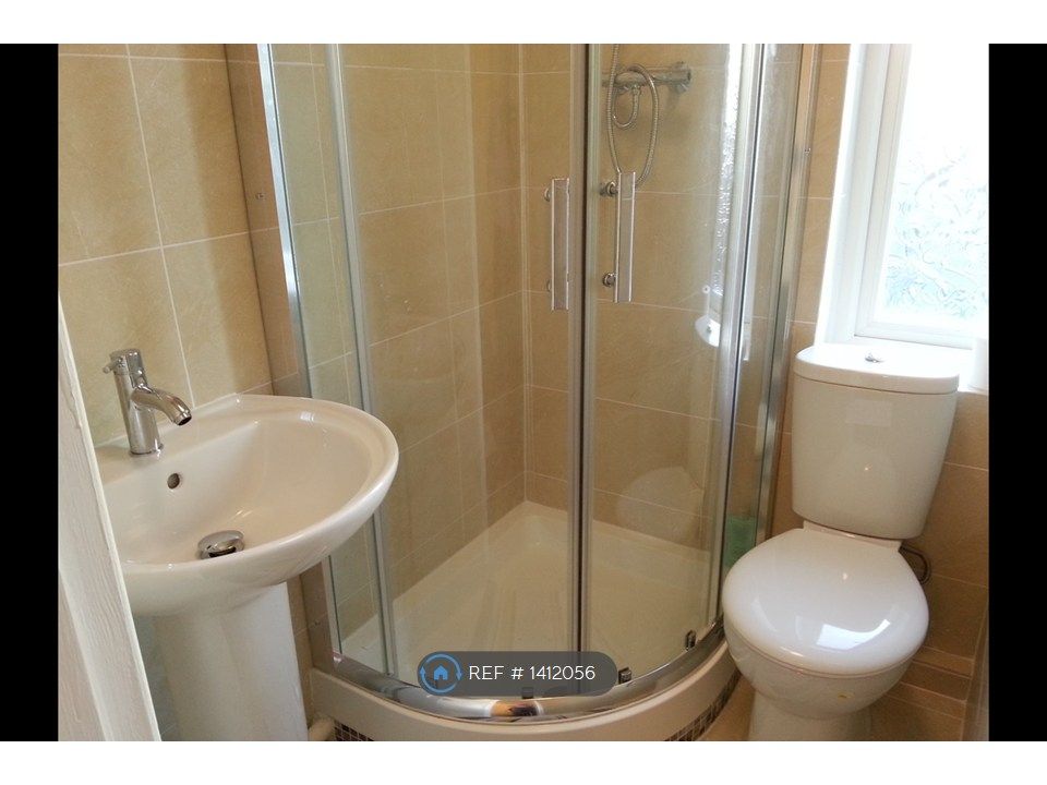 Property photo 2 of 6 Shower Room