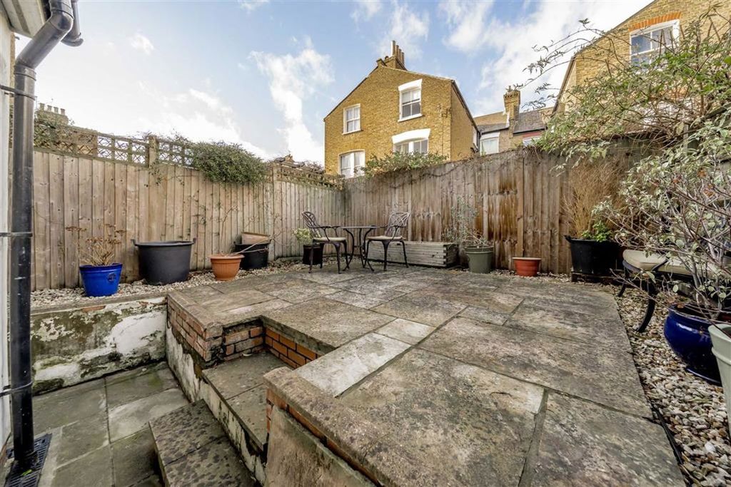 Property photo 3 of 10