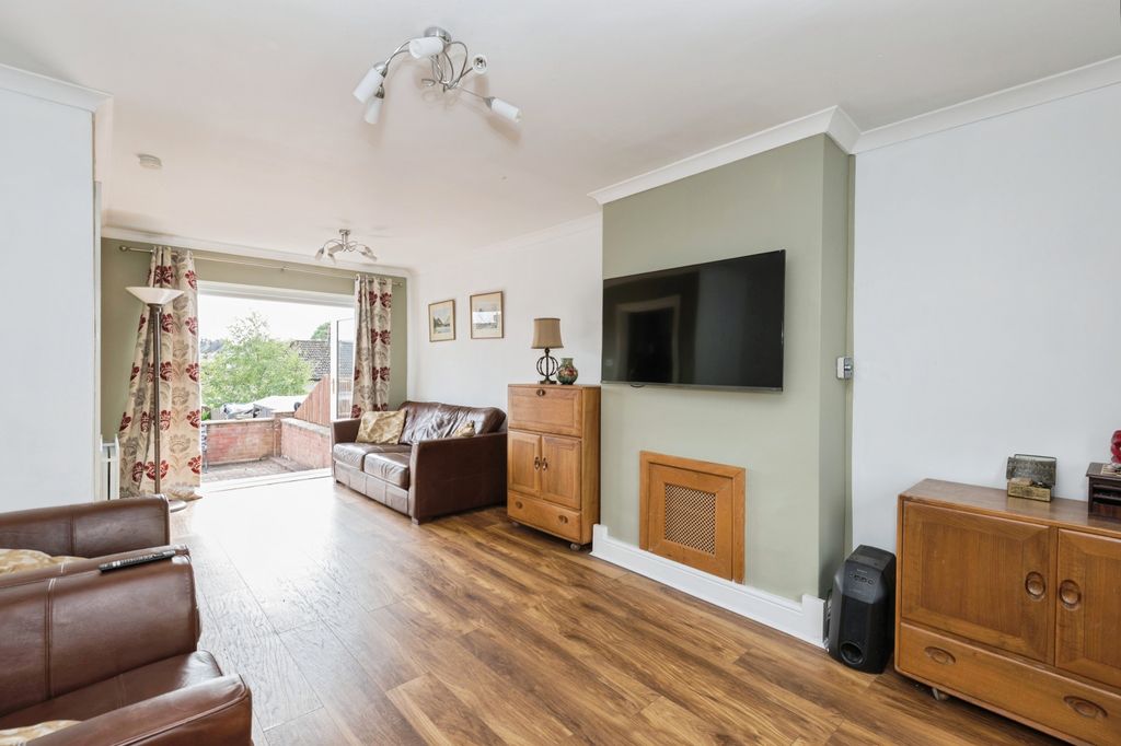 Property photo 2 of 15 Open Plan Living