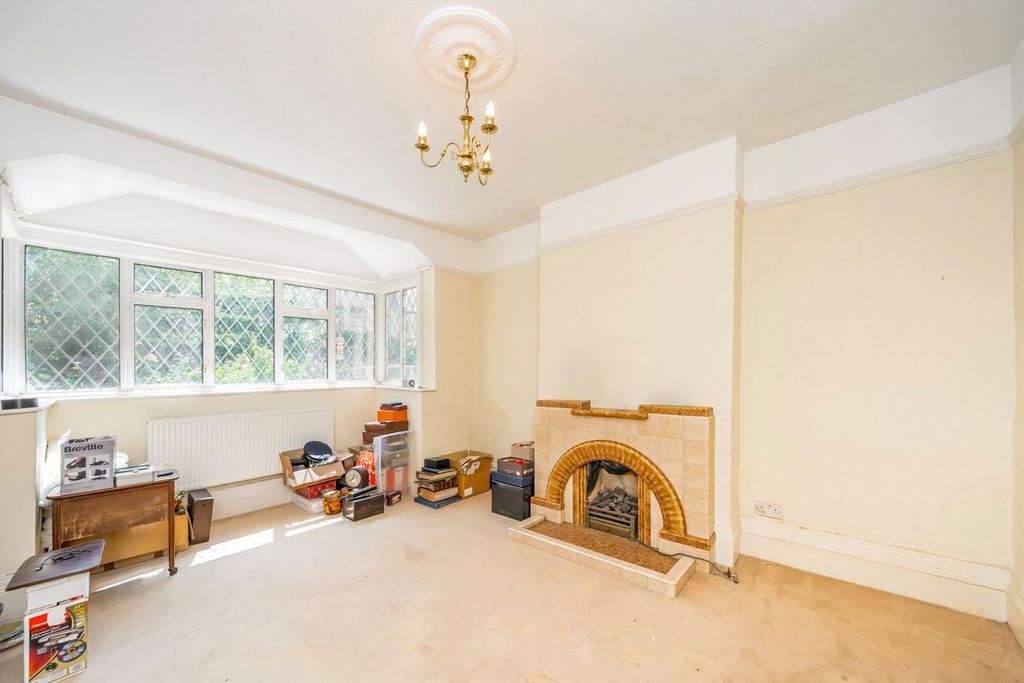 Property photo 3 of 4