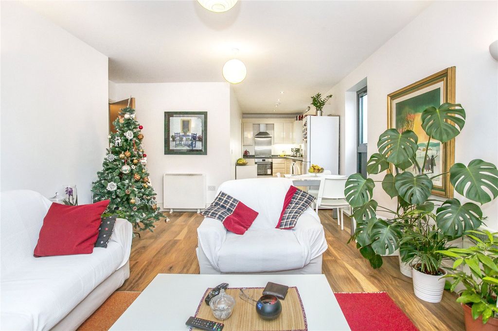 Property photo 3 of 11 Picture No. 11