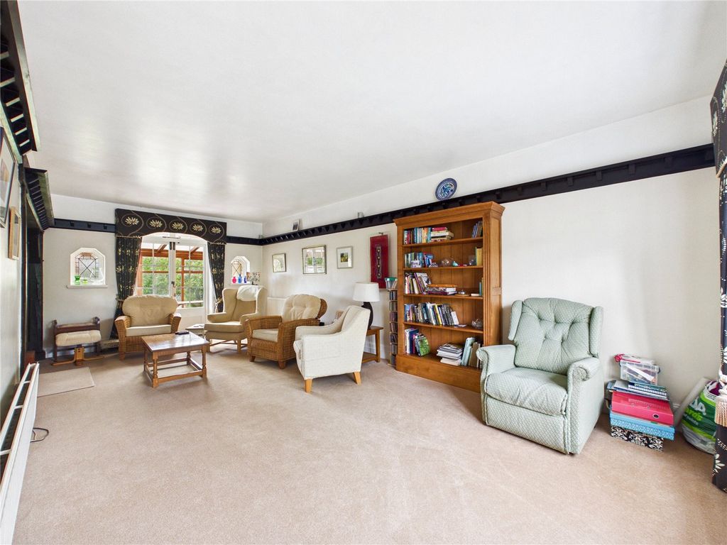 Property photo 2 of 28 Picture No. 41