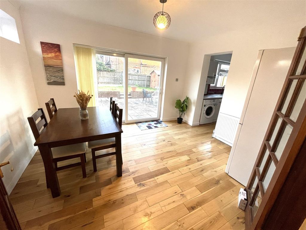 Property photo 3 of 11 Dining 1A.Jpg