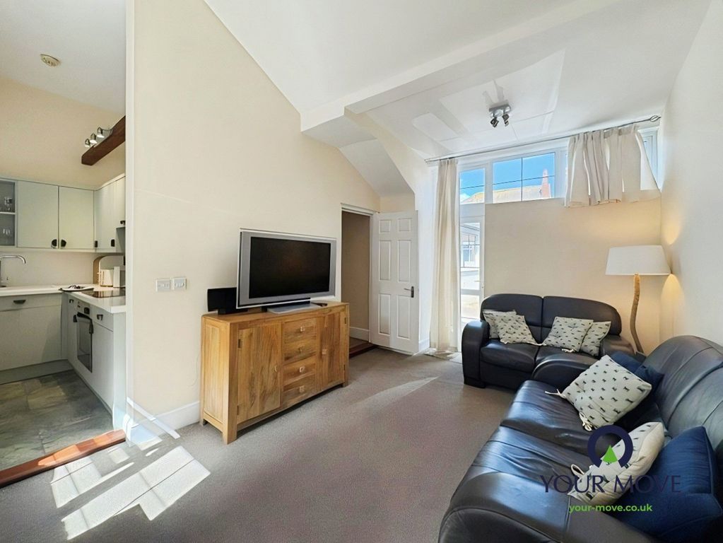 Property photo 2 of 16 Pbox-Img.Jpg
