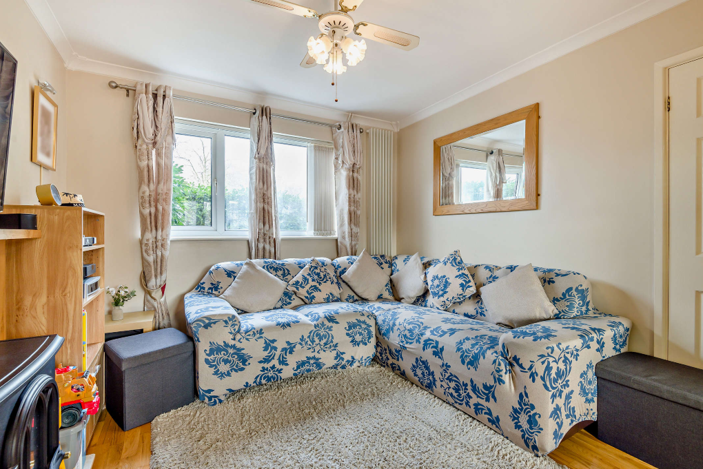 Property photo 2 of 10