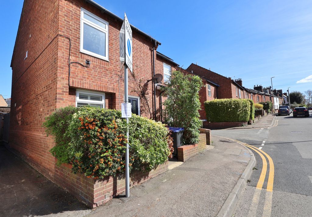 Property photo 1 of 41