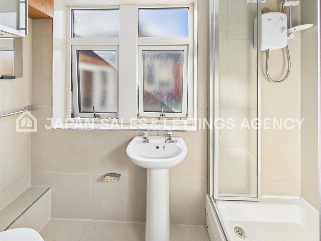 Property photo 3 of 4 Cam04401G0-Pr0173-Still004.Jpg