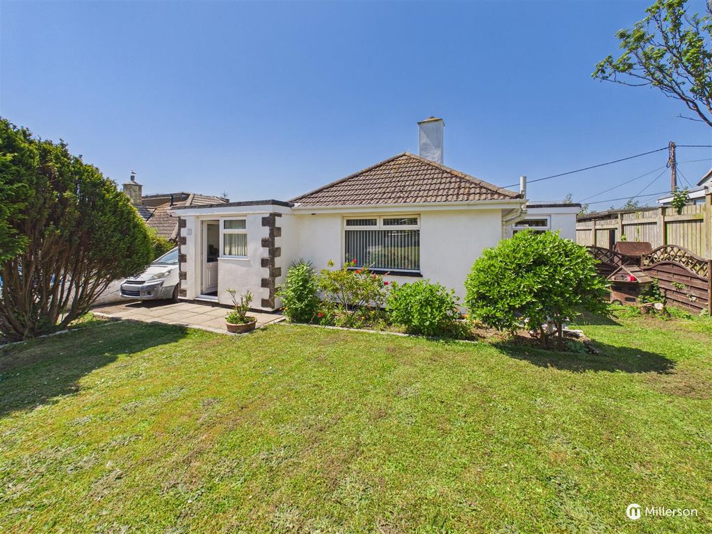 Property photo 1 of 18 Front