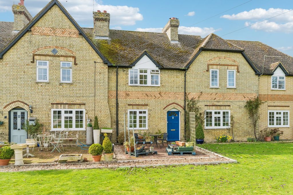 Property photo 1 of 25