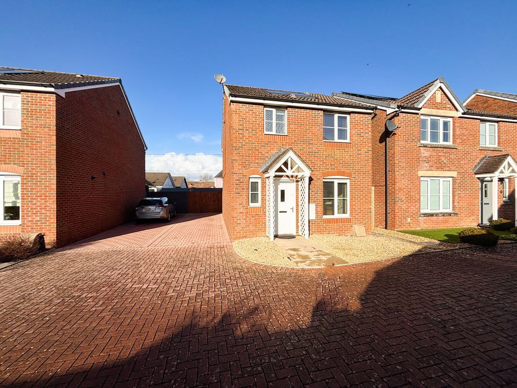 Property photo 1 of 17 Photo 1