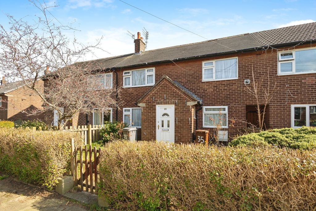 Property photo 1 of 17 External