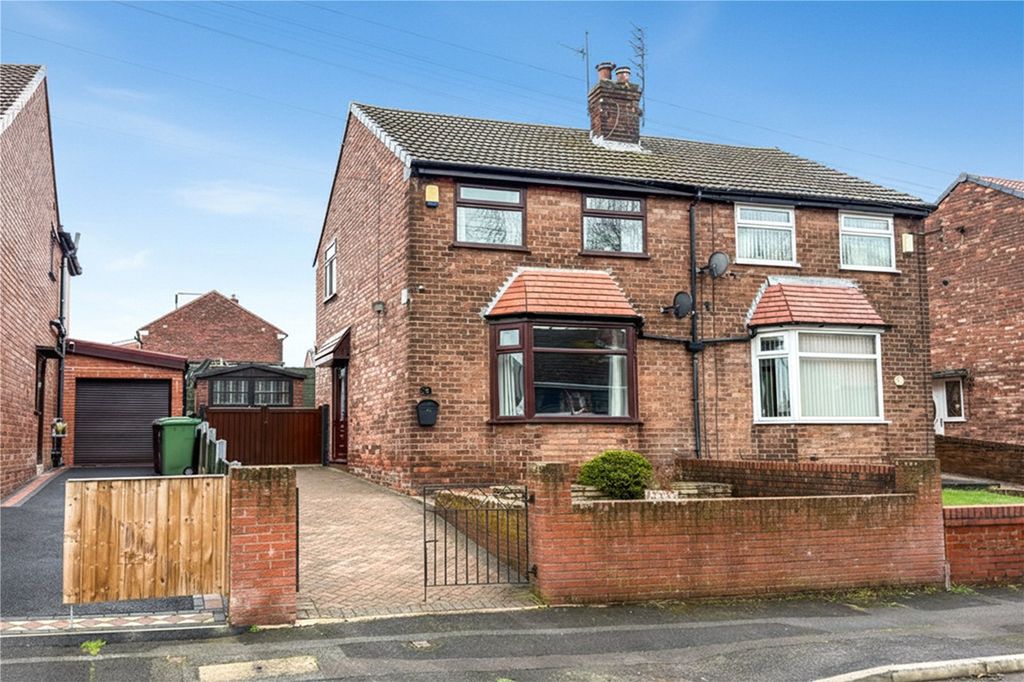 Property photo 1 of 21 External