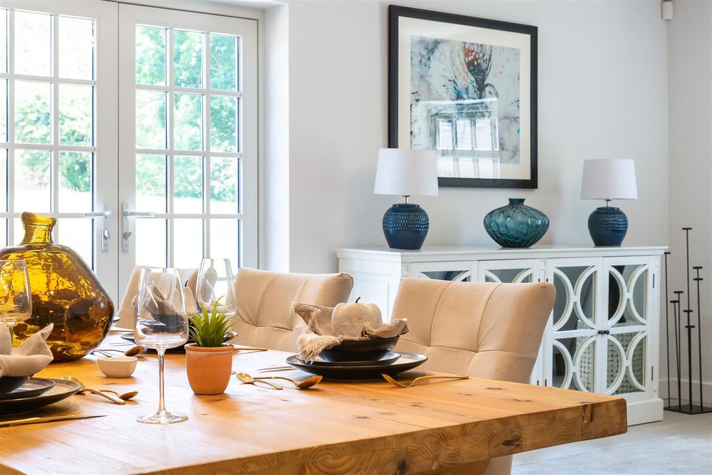 Property photo 3 of 10 The_Priory__St_Osyth-48.Jpg