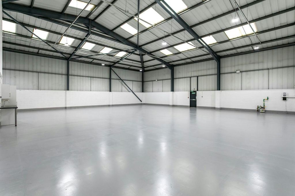 Property photo 3 of 9 Image 3