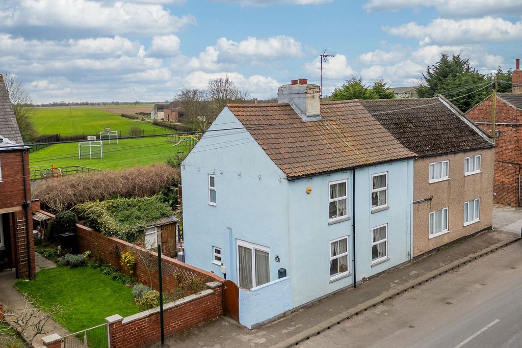 Property photo 1 of 24