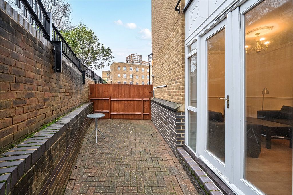 Property photo 3 of 25 Patio