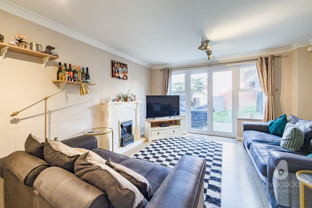 Property photo 3 of 19 49801710