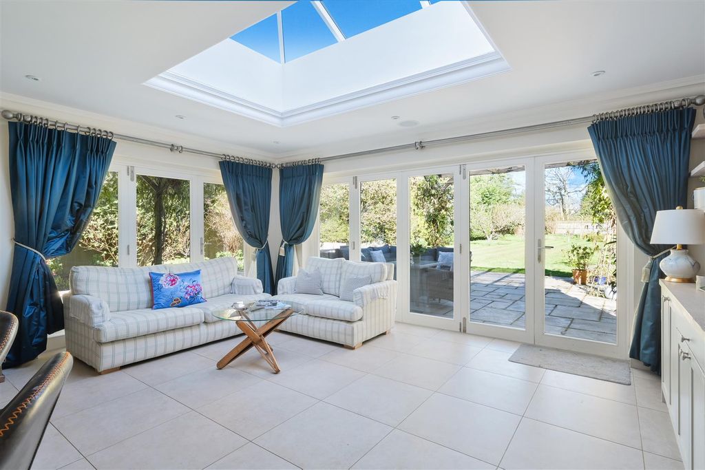 Property photo 3 of 31 Sandlands Grove, Aurelia (17).Jpg