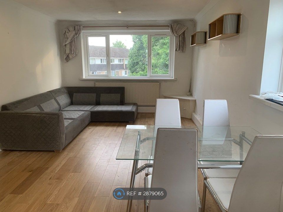 Property photo 2 of 8 Living Room