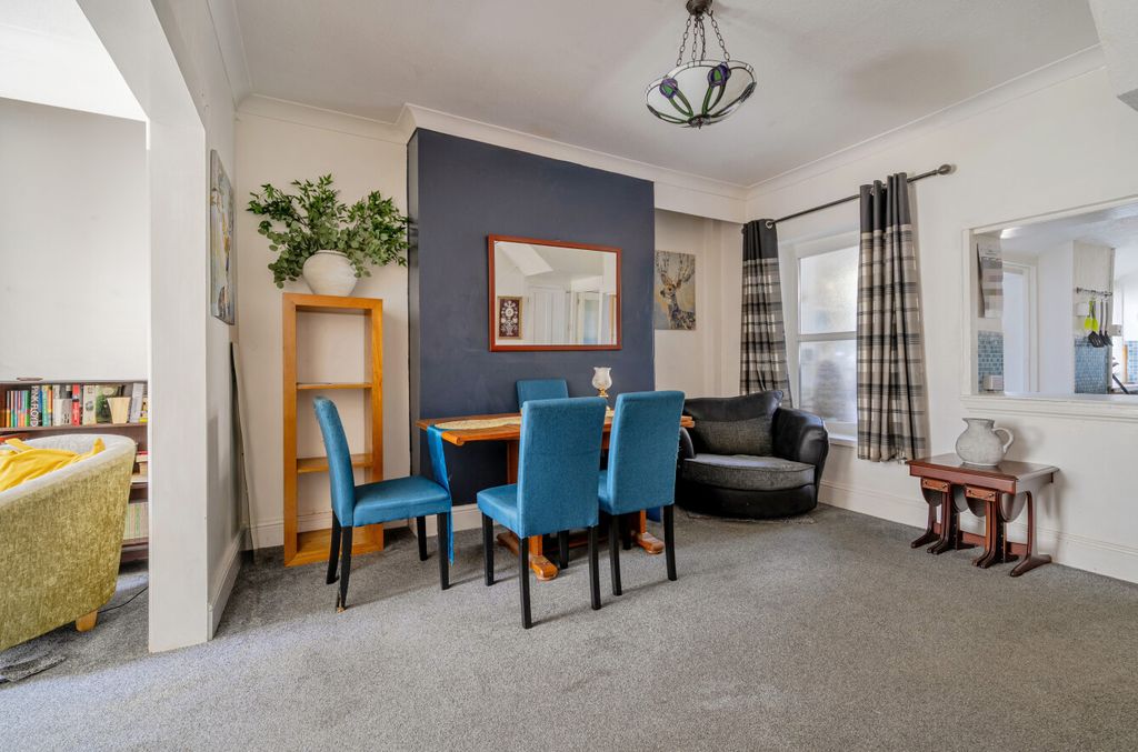 Property photo 3 of 20 1481812-6-6A3d2A5...