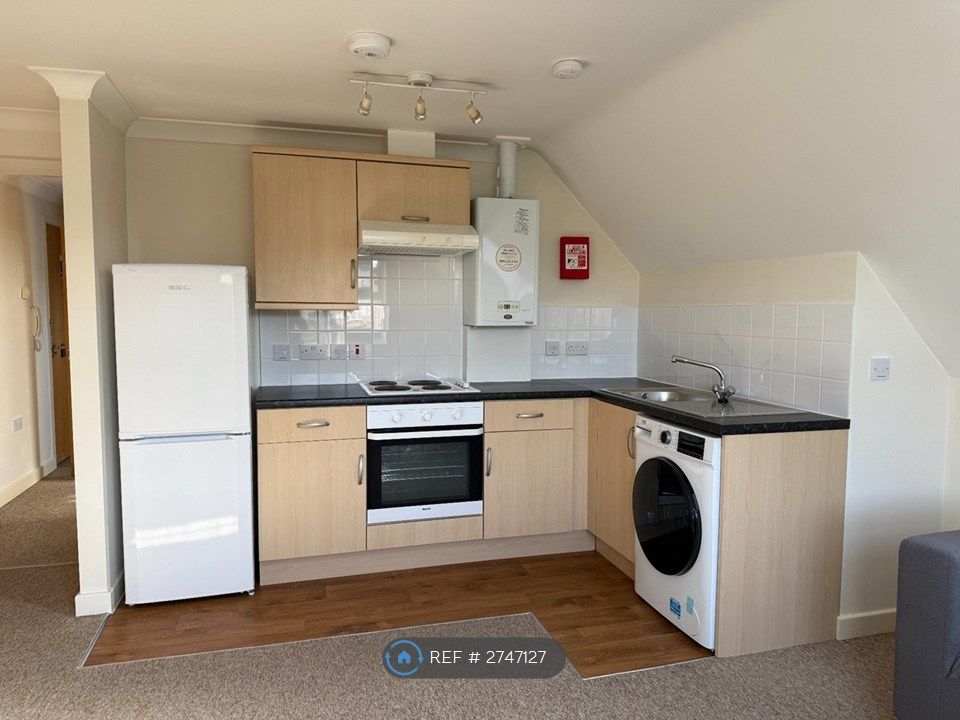 Property photo 2 of 9 Kitchen