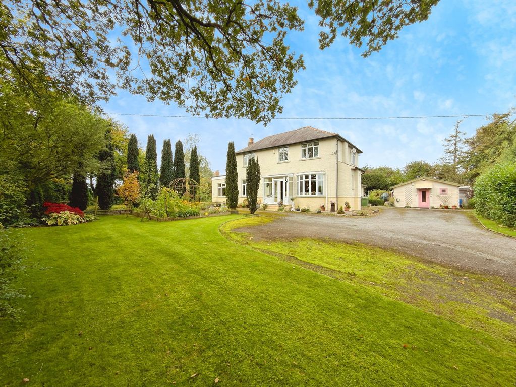 Property photo 1 of 42