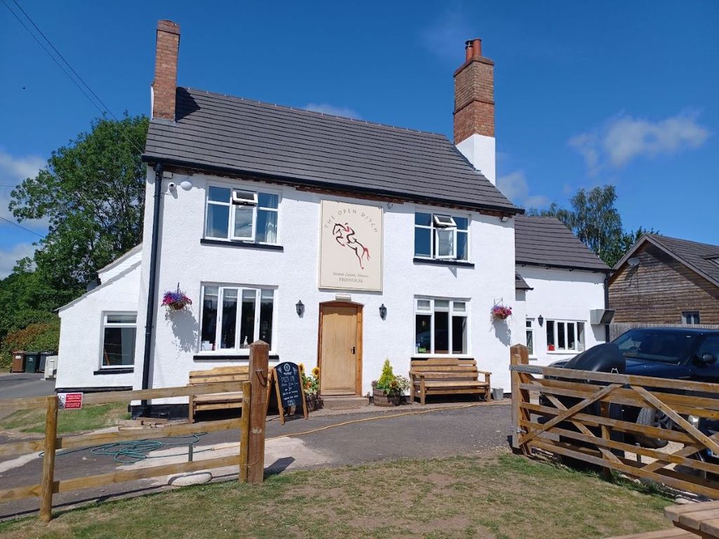 Property photo 1 of 8