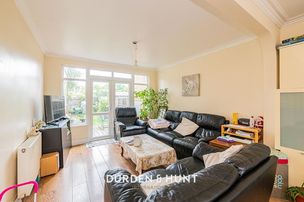 Property photo 2 of 16 Middleton-12.Jpg