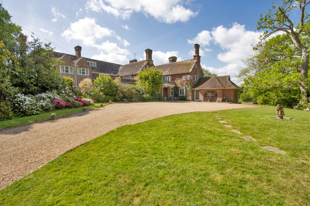 Property photo 2 of 48 Tilton, The Stream, Catsfield, Battle, East Sussex, Tn33 9Bb