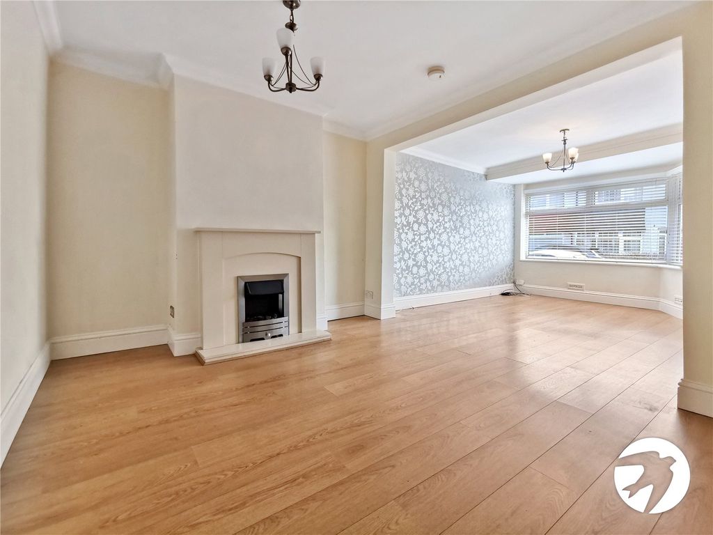 Property photo 2 of 12 Picture No. 03