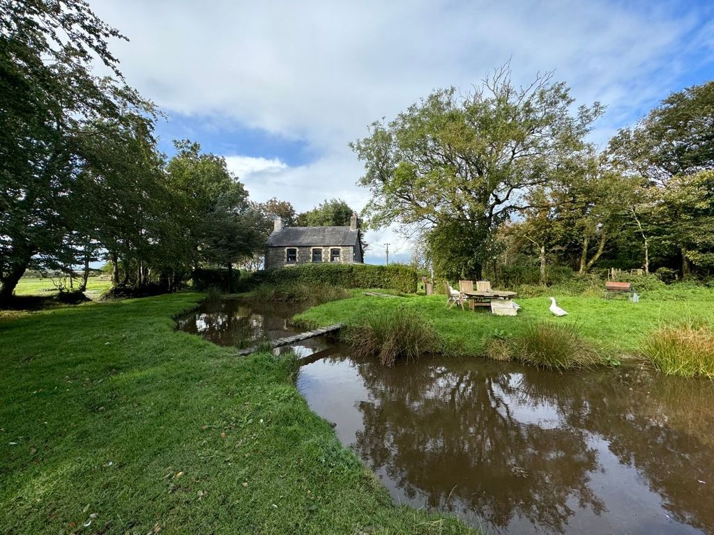Property photo 1 of 48