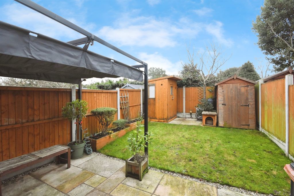 Property photo 2 of 16