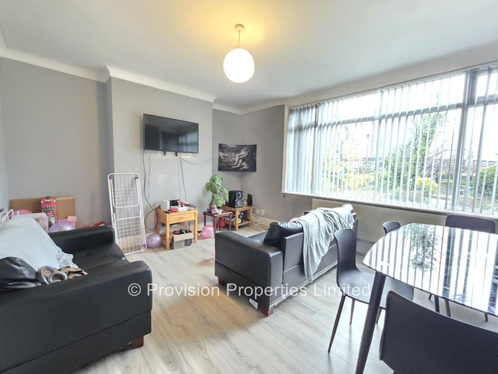 Property photo 1 of 12 Photo