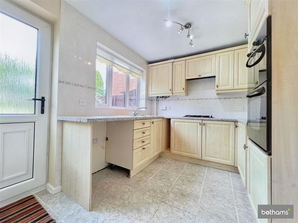 Property photo 3 of 9