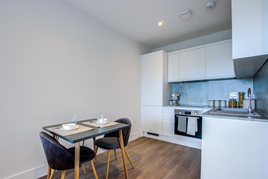 Property photo 2 of 5 Kitchen.Jpg