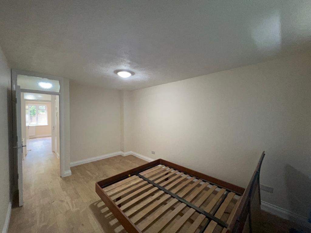 Property photo 2 of 3